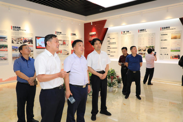 高安市委常委组织部长时卫东来集团调研党建工作